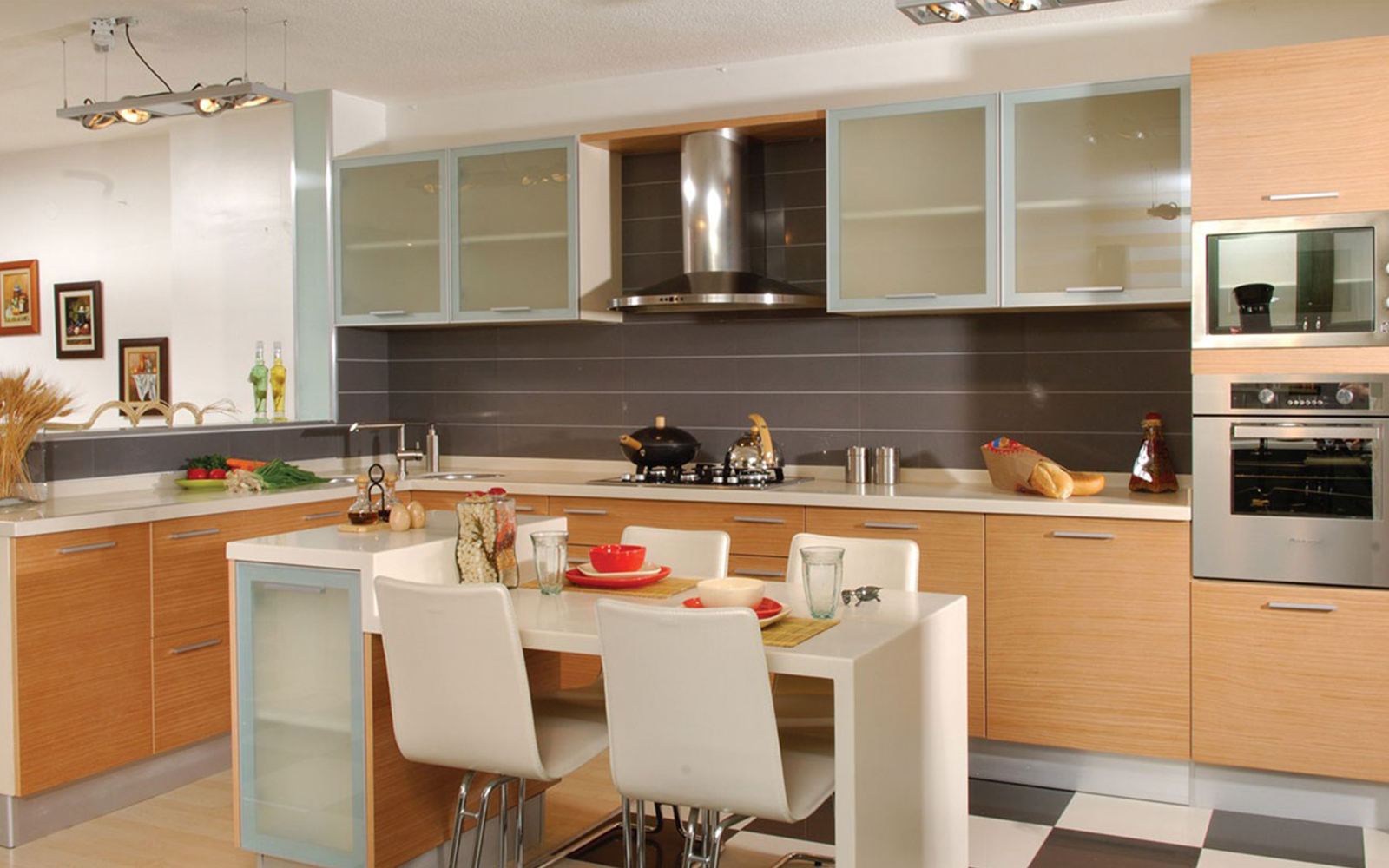 Custom Aluminum Extrusion Services for Door and window frames